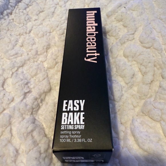 Huda Easy Bake Setting Spray New - Picture 1 of 4